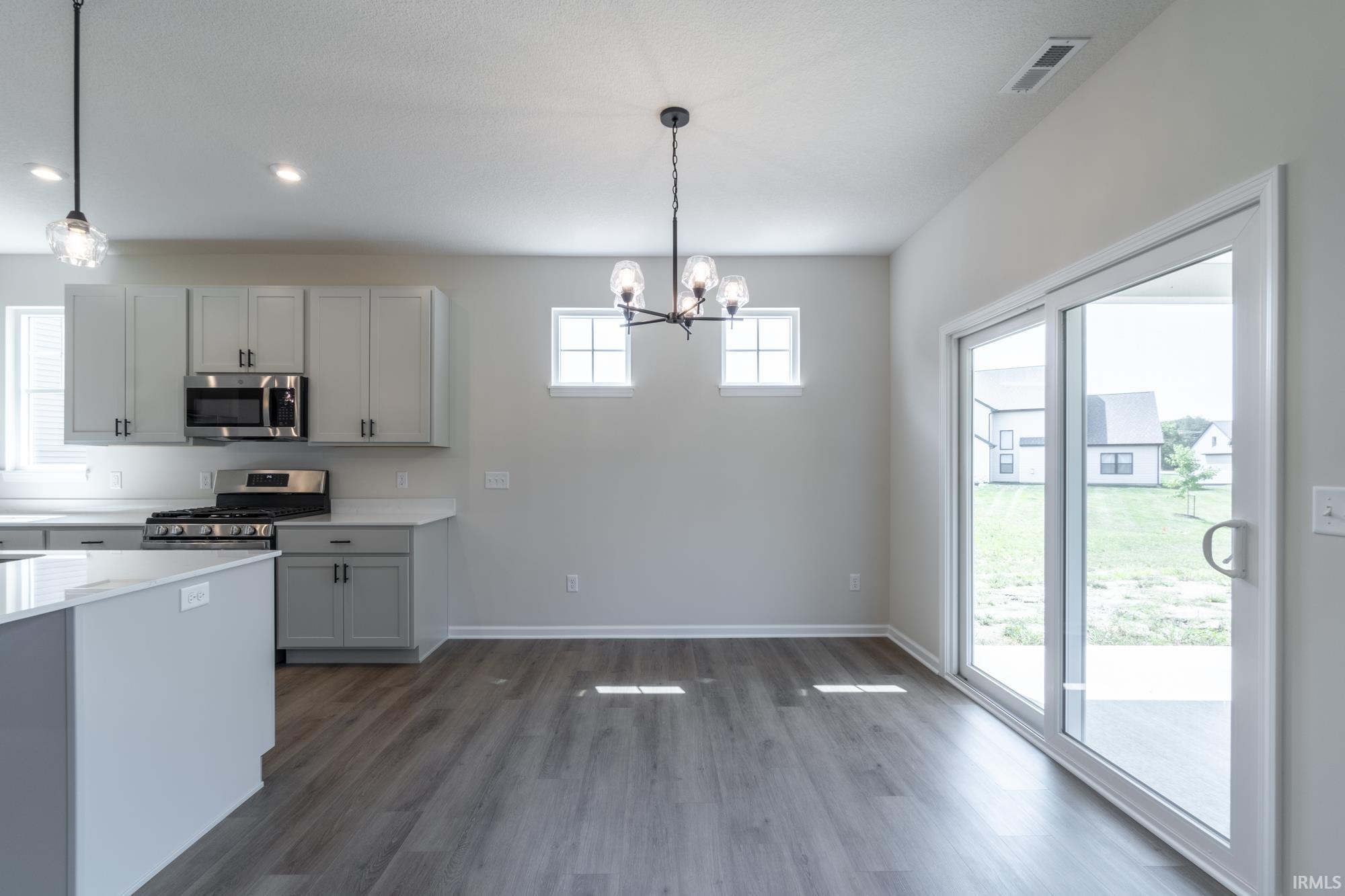 1236 Mosaic Street Huntertown, IN 46748 - Photo 10 of 36