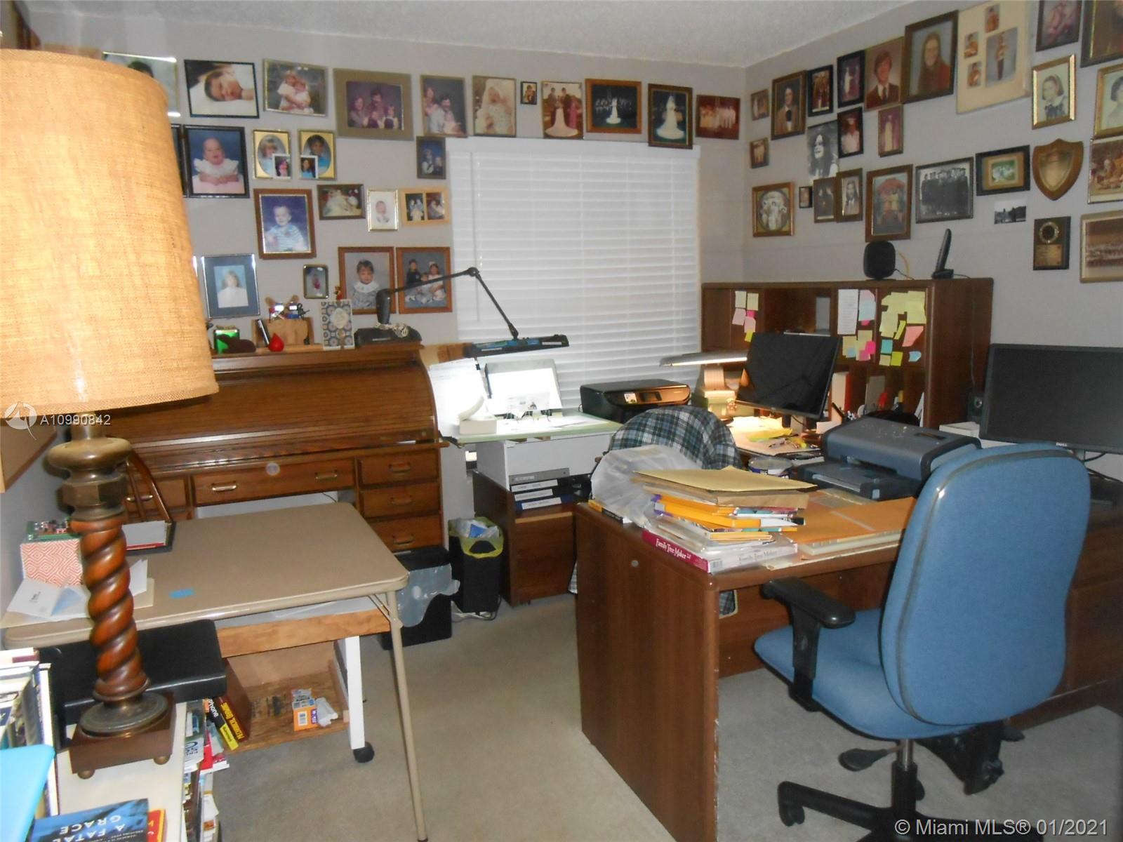 136 Greens Road Hollywood, FL 33021 - Photo 16 of 19