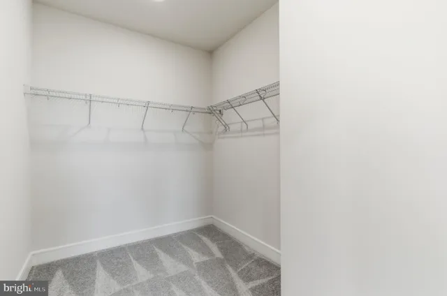 $724,900 | 23669 Golden Embers Square, Unit 303, Ashburn, VA 20148