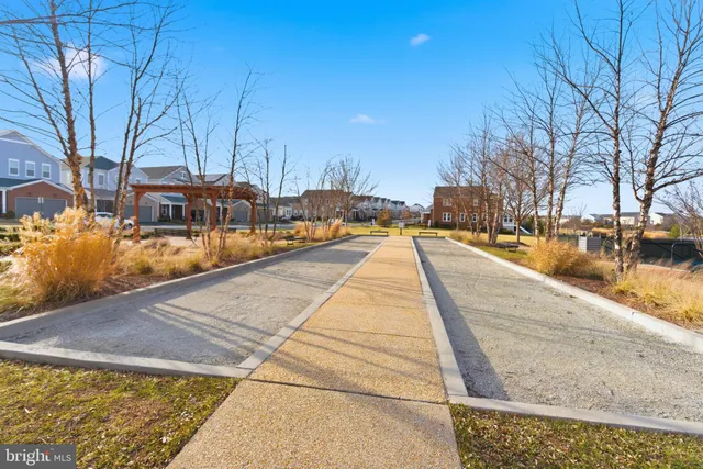 $724,900 | 23669 Golden Embers Square, Unit 303, Ashburn, VA 20148