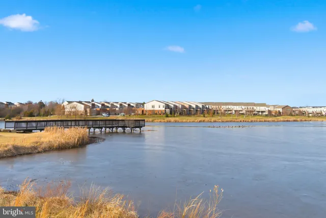 $724,900 | 23669 Golden Embers Square, Unit 303, Ashburn, VA 20148