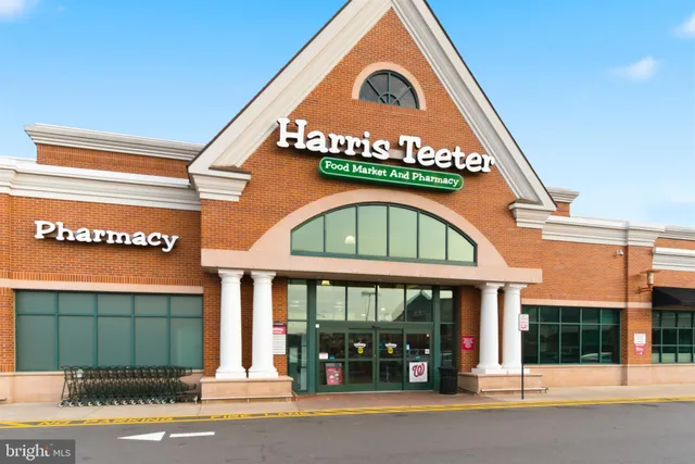 $724,900 | 23669 Golden Embers Square, Unit 303, Ashburn, VA 20148