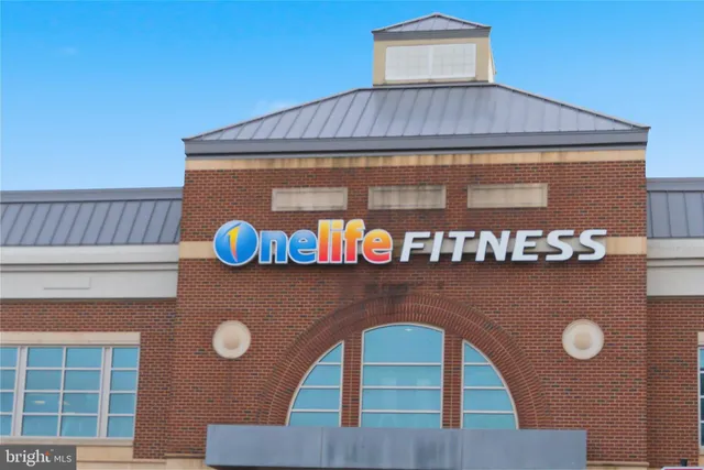 $724,900 | 23669 Golden Embers Square, Unit 303, Ashburn, VA 20148