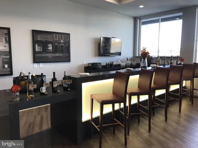 $724,900 | 23669 Golden Embers Square, Unit 303, Ashburn, VA 20148