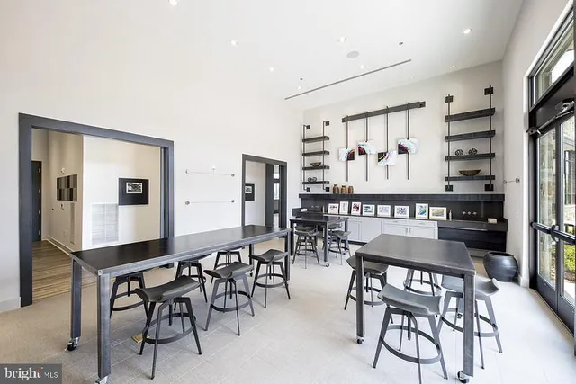 $724,900 | 23669 Golden Embers Square, Unit 303, Ashburn, VA 20148