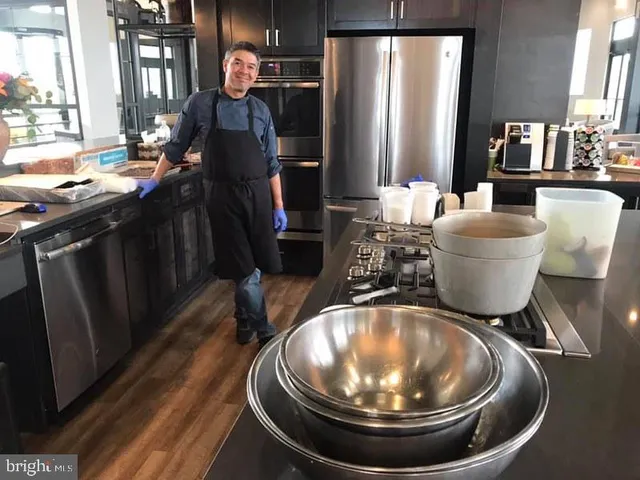 $724,900 | 23669 Golden Embers Square, Unit 303, Ashburn, VA 20148