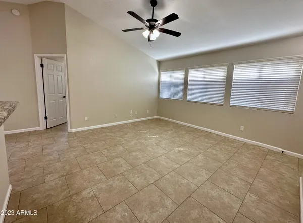 $1,995 | 3102 East Michigan Avenue, Phoenix, AZ 85032