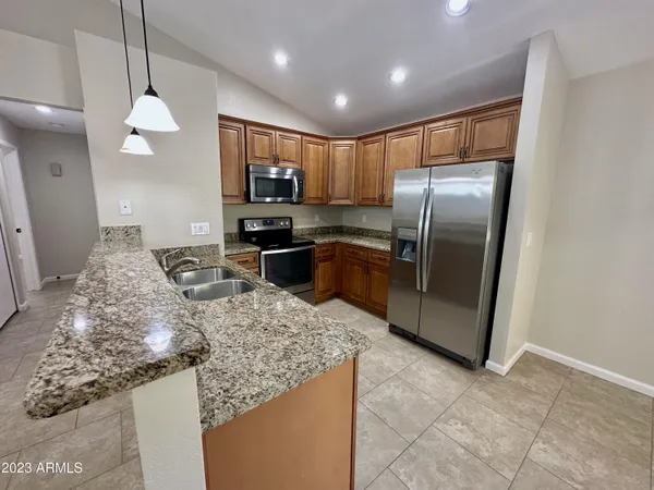 $1,995 | 3102 East Michigan Avenue, Phoenix, AZ 85032