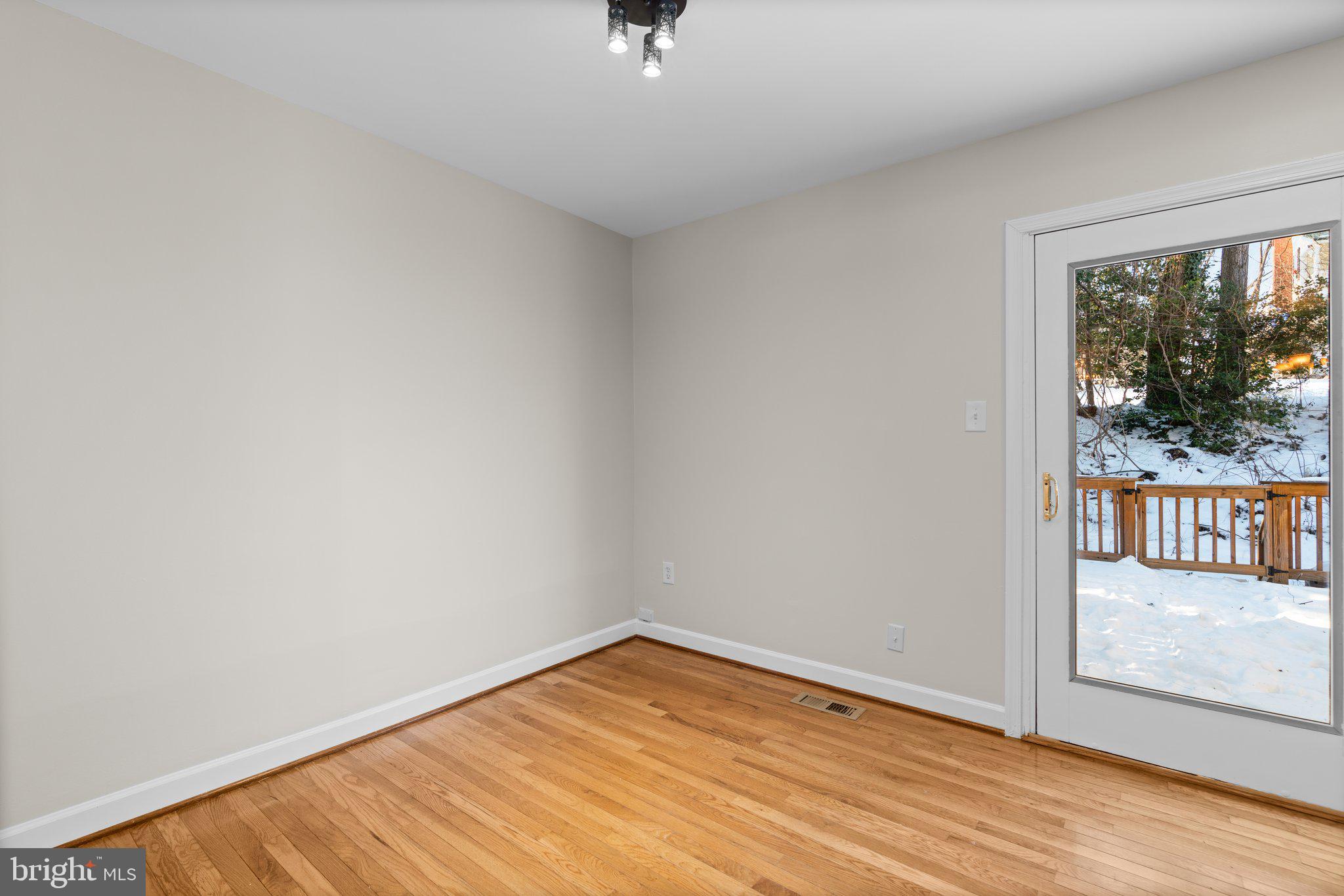 26 Kinsman View Circle Silver Spring, MD 20901 - Photo 13 of 46 Gallery Image 13
