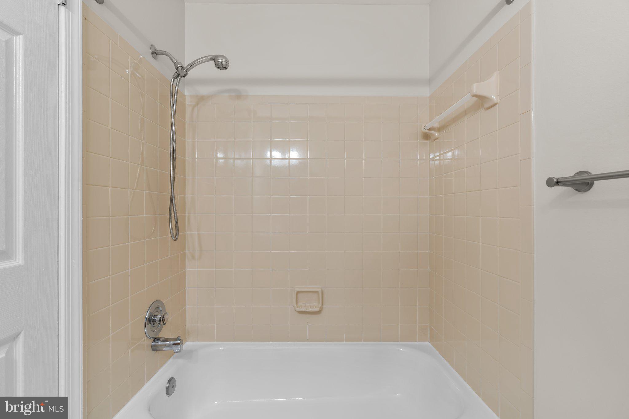 26 Kinsman View Circle Silver Spring, MD 20901 - Photo 32 of 46 Gallery Image 32