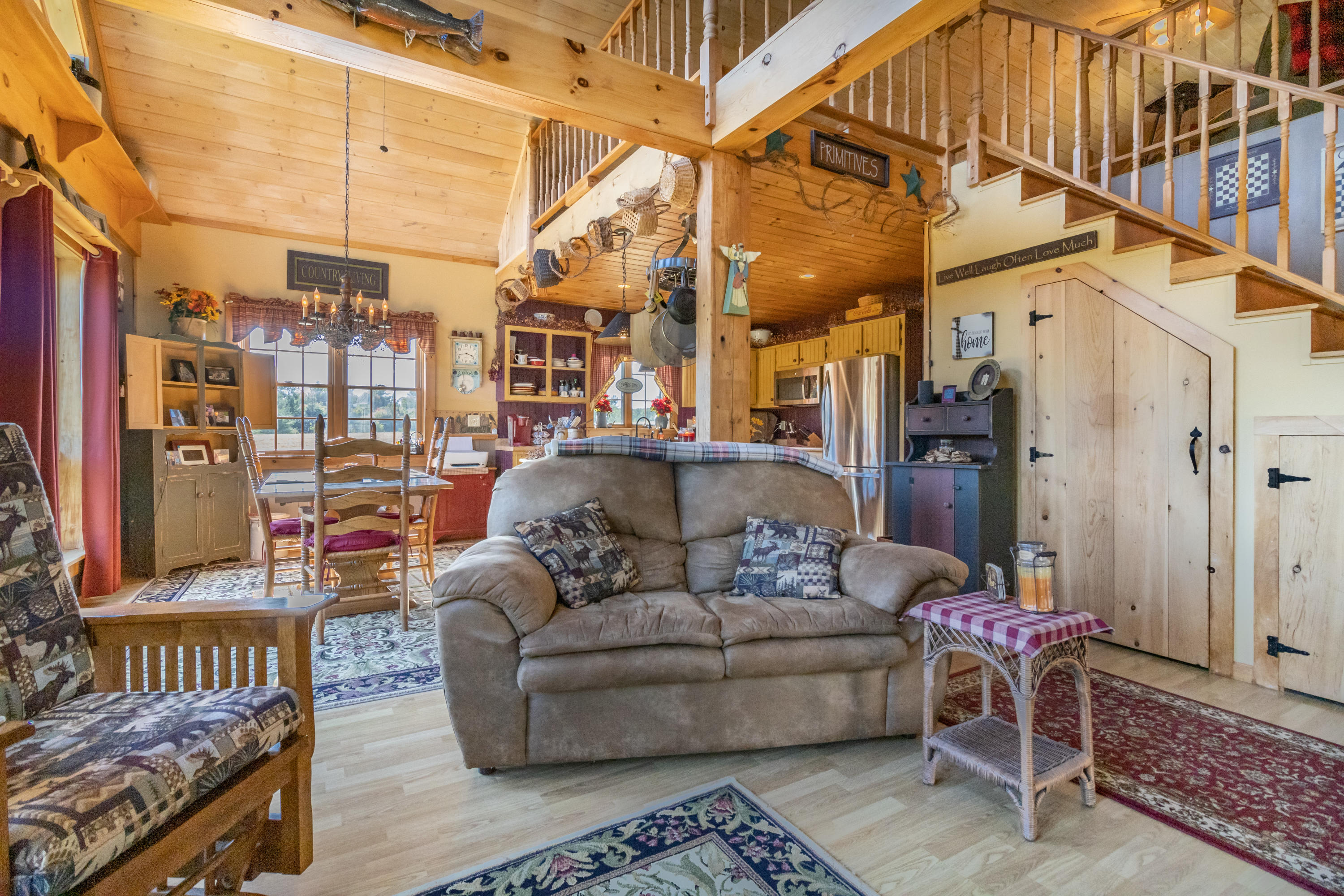 210 Hatch Road Prospect, ME 04981 - Photo 8 of 33 210 Hatch Road Interior