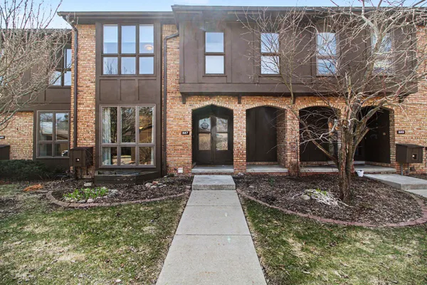 $420,000 | 887 Greenhills Drive, Ann Arbor, MI 48105