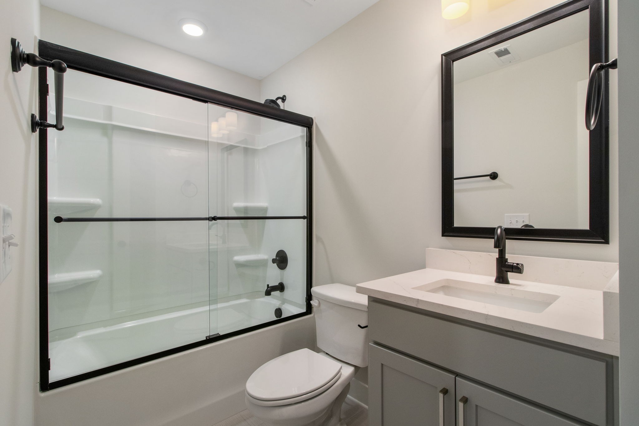160 Excell Road, Unit D Clarksville, TN 37043 - Photo 25 of 34 a bathroom with a sink toilet and shower