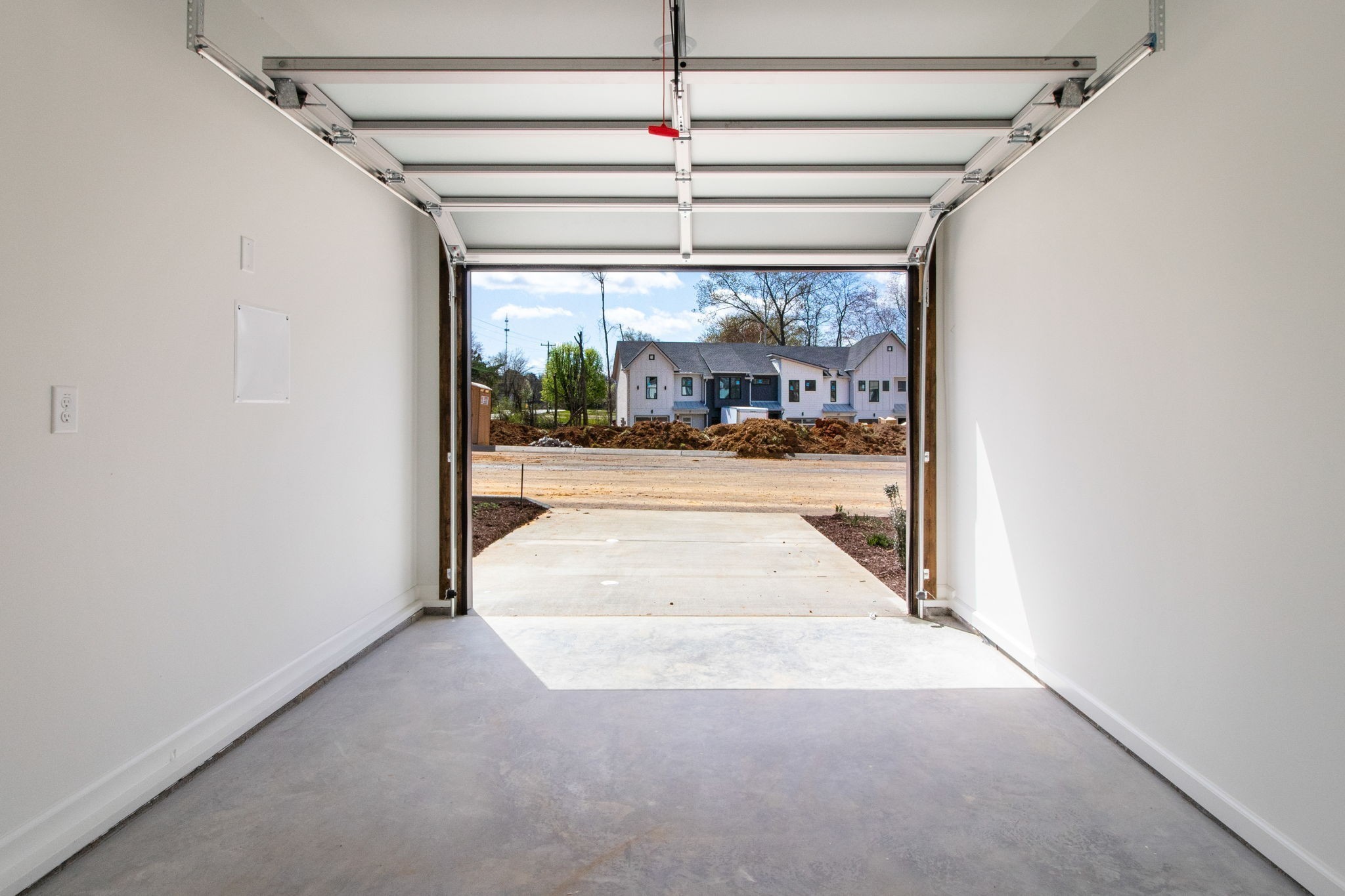 160 Excell Road, Unit D Clarksville, TN 37043 - Photo 32 of 34 a view of a hallway with a glass door and a porch