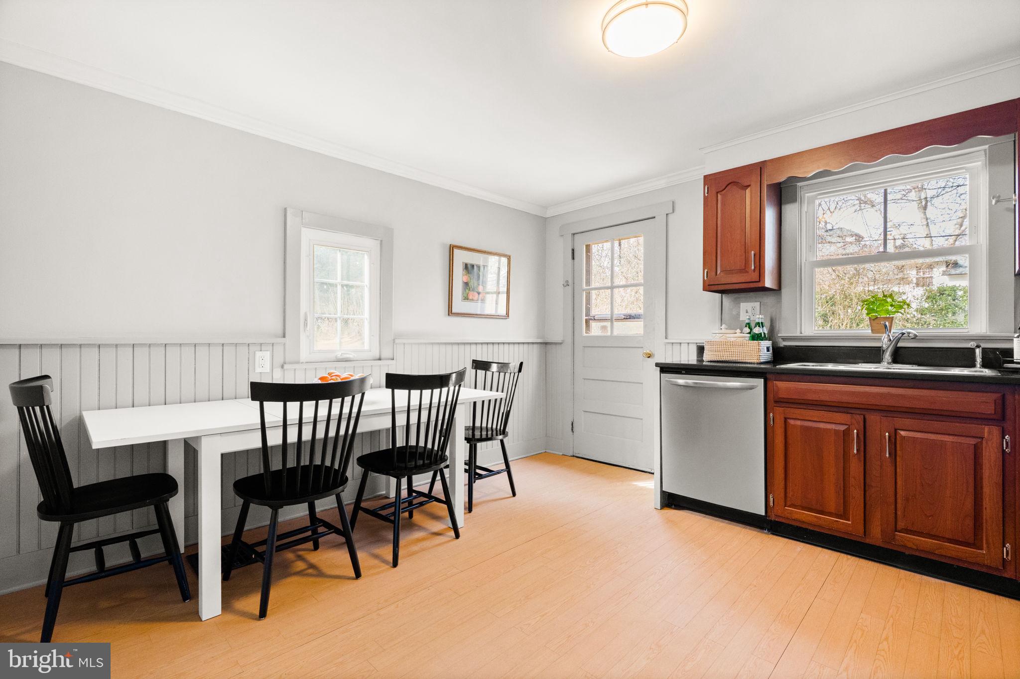 245 Willow Avenue Wayne, PA 19087 - Photo 11 of 34 Kitchen