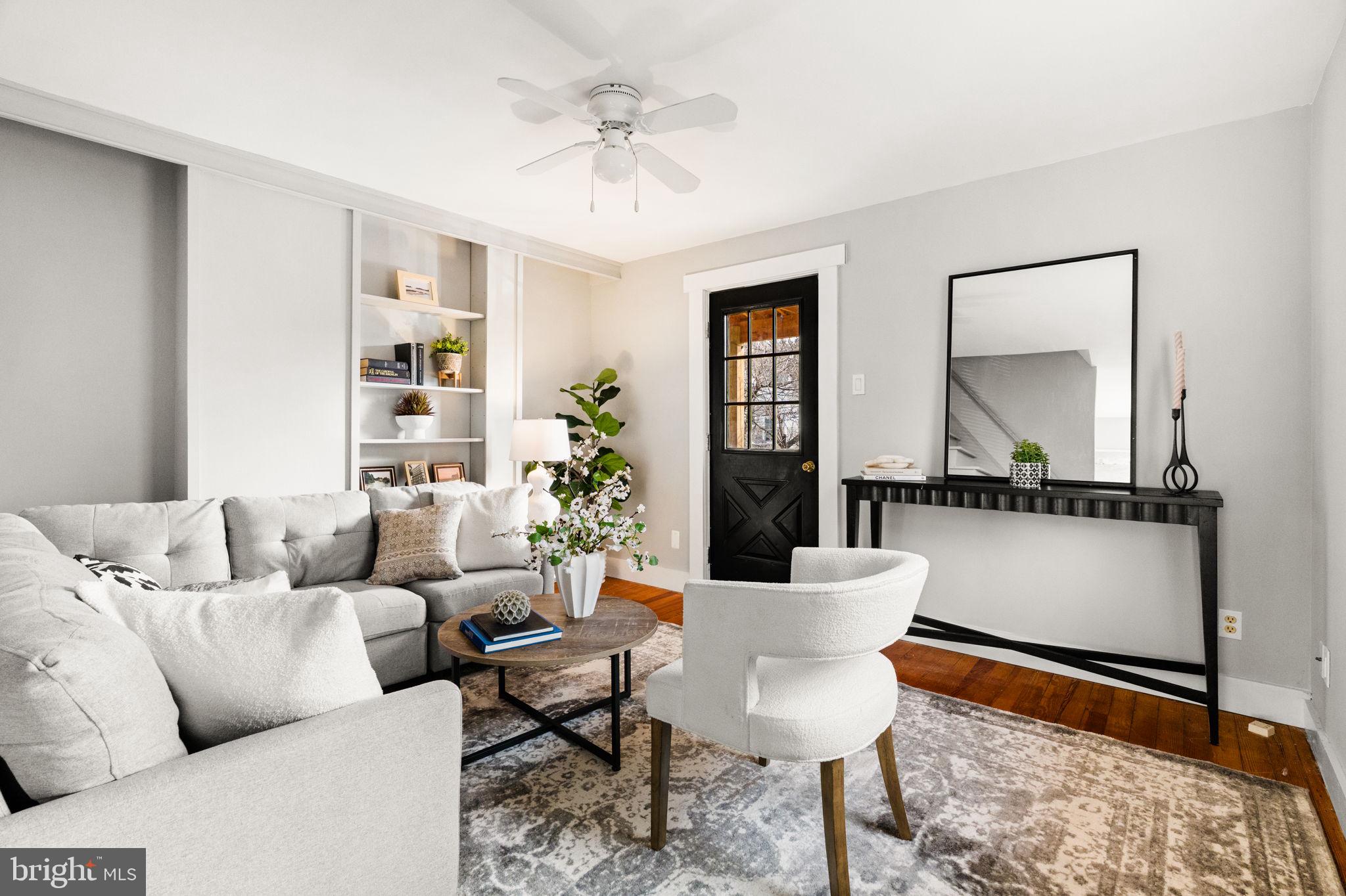 245 Willow Avenue Wayne, PA 19087 - Photo 5 of 34 Living Room