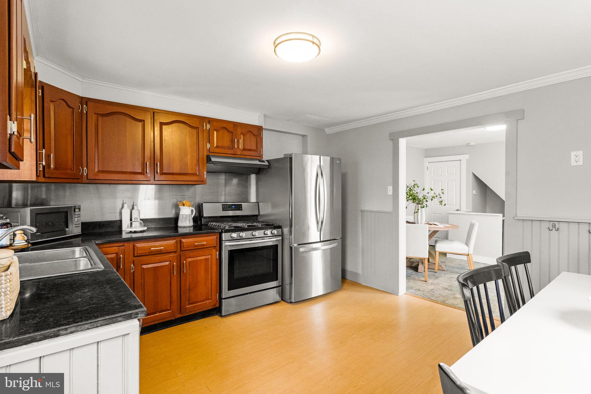 245 Willow Avenue Wayne, PA 19087 - Photo 10 of 34 Kitchen