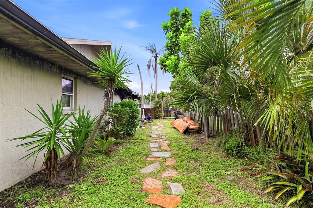 3745 Countryside Road Sarasota, FL 34233 - Photo 21 of 50 Gallery Image 21