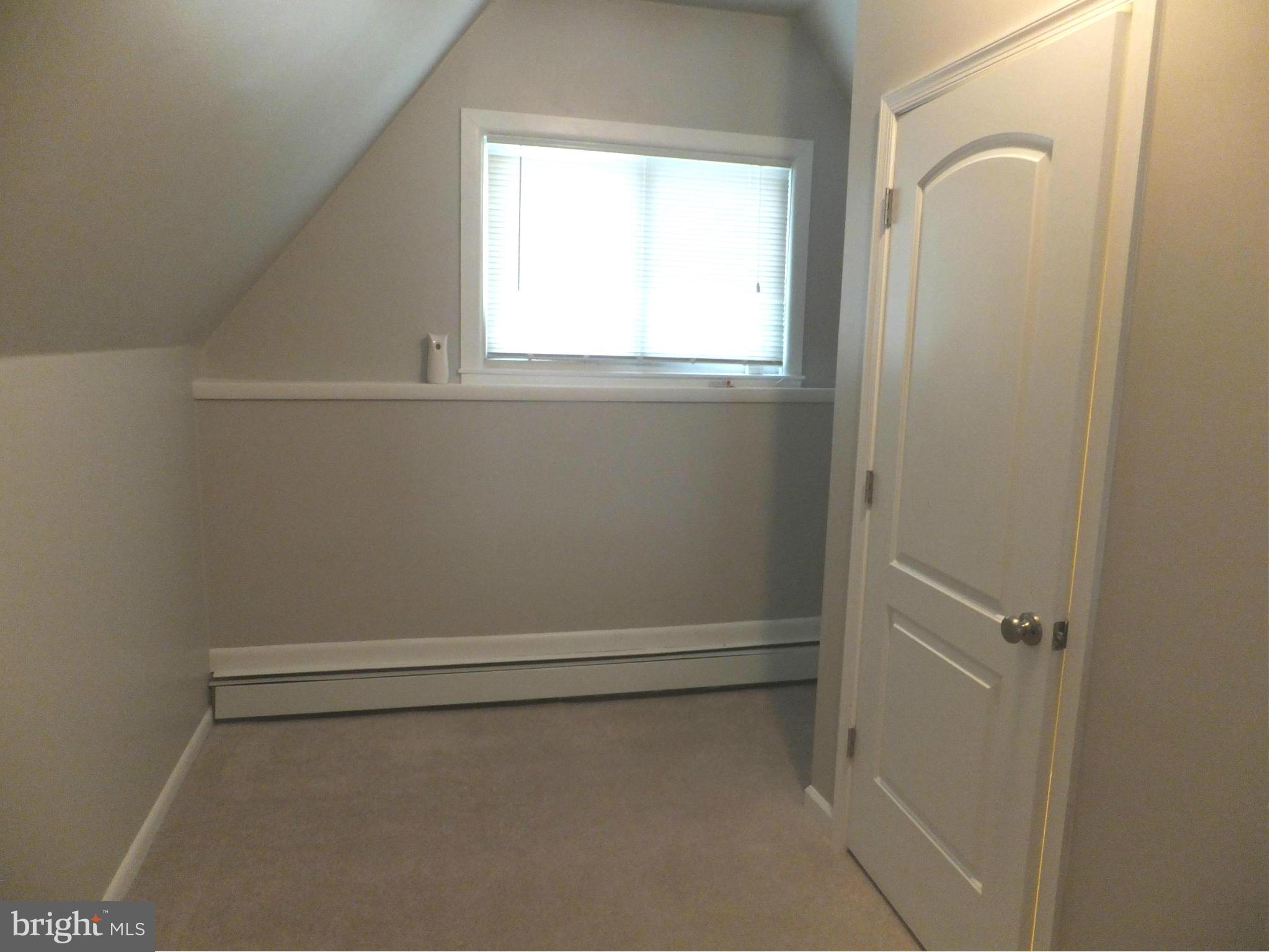 214 Chelsea Road Pasadena, MD 21122 - Photo 12 of 26 Upper level room would make a great office