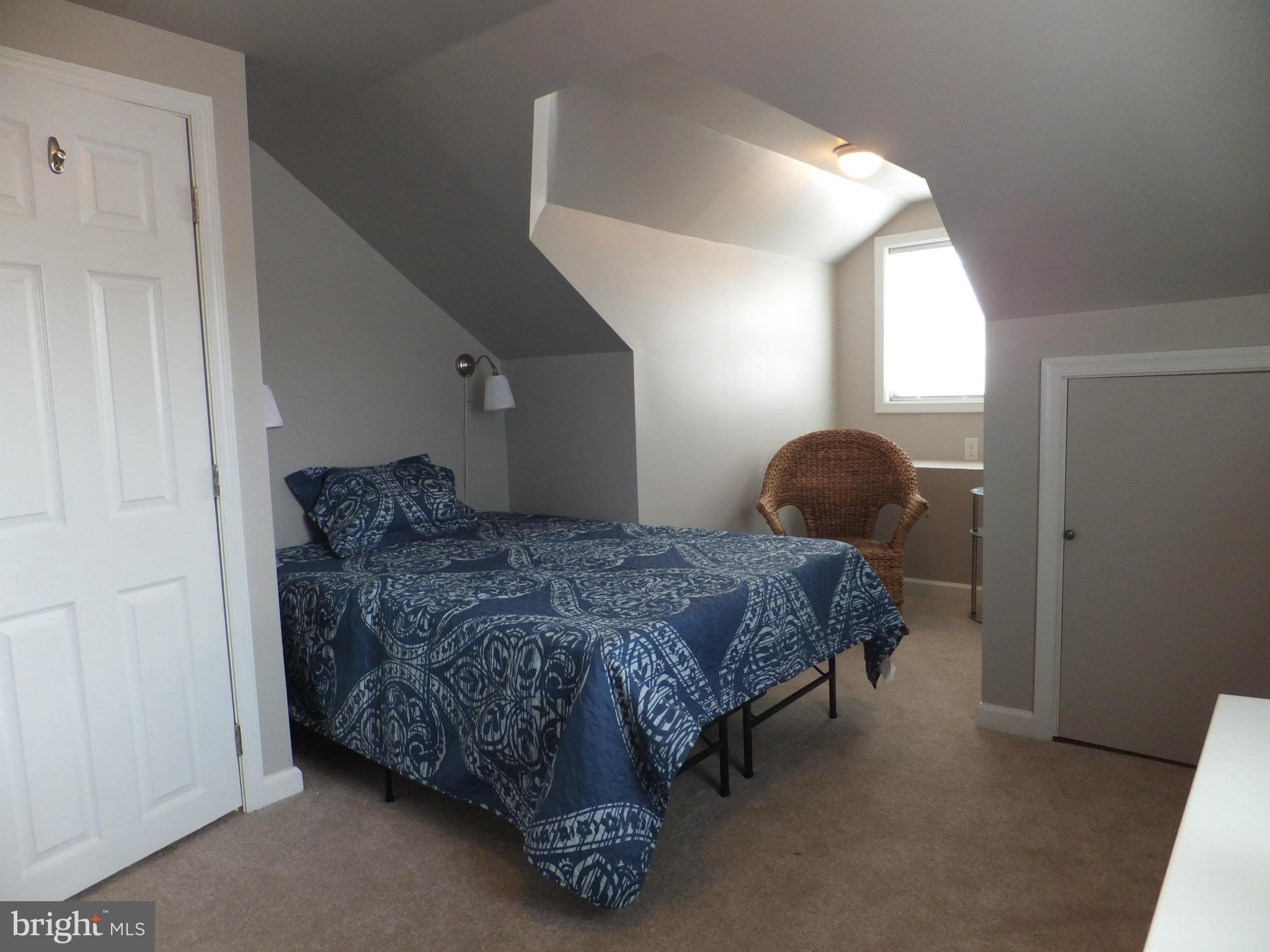 214 Chelsea Road Pasadena, MD 21122 - Photo 13 of 26 Upper Level Bedroom