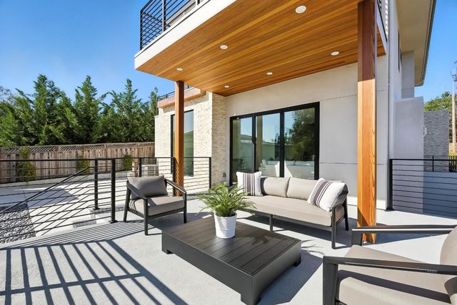 $7,988,000 | 1127 Hillslope Place, Los Altos, CA 94024