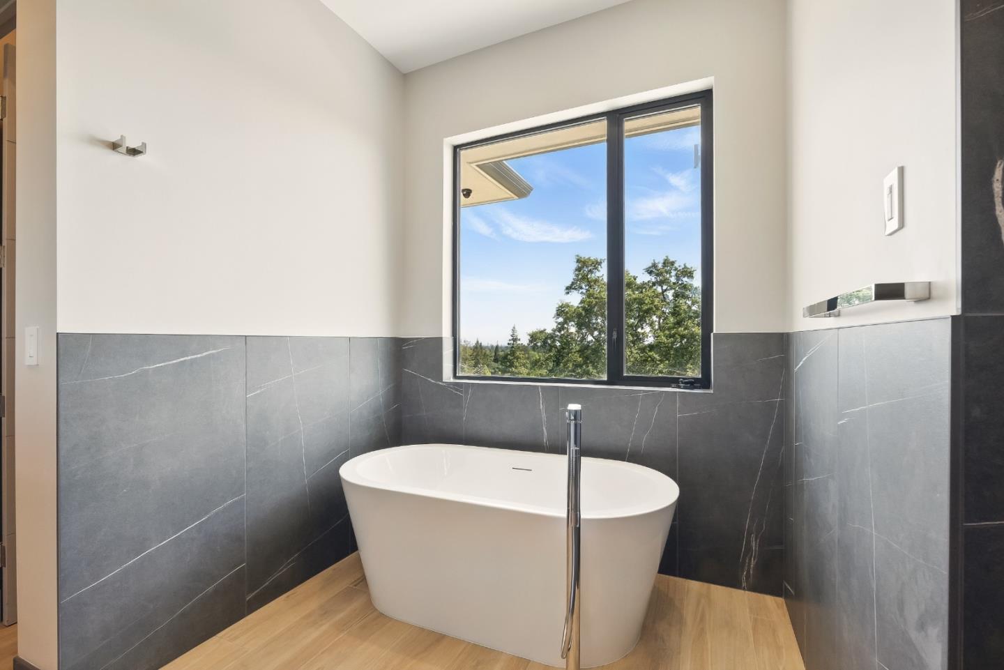 1127 Hillslope Place Los Altos, CA 94024 - Photo 33 of 70