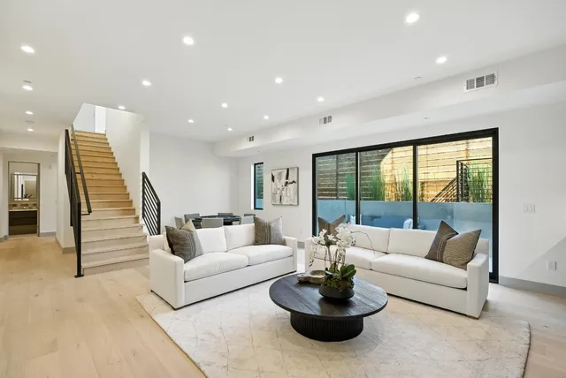 $7,988,000 | 1127 Hillslope Place, Los Altos, CA 94024