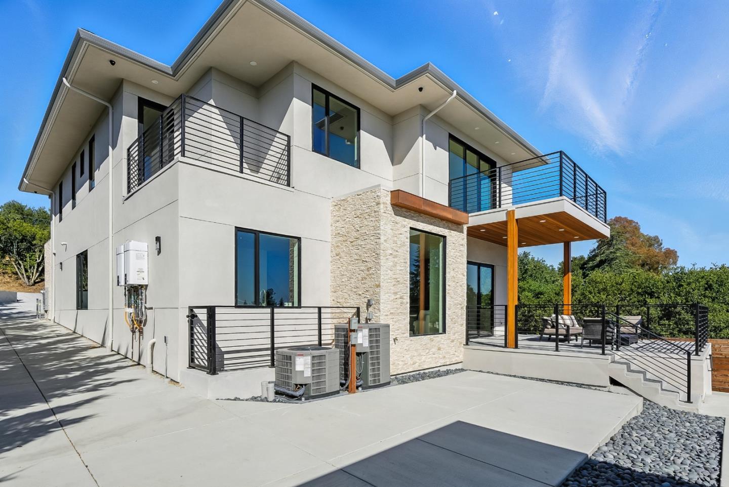 1127 Hillslope Place Los Altos, CA 94024 - Photo 61 of 70 a view of a building with sitting area