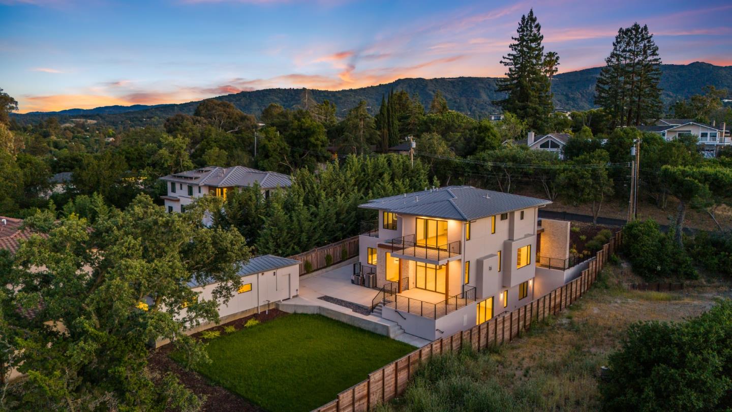 1127 Hillslope Place Los Altos, CA 94024 - Photo 70 of 70