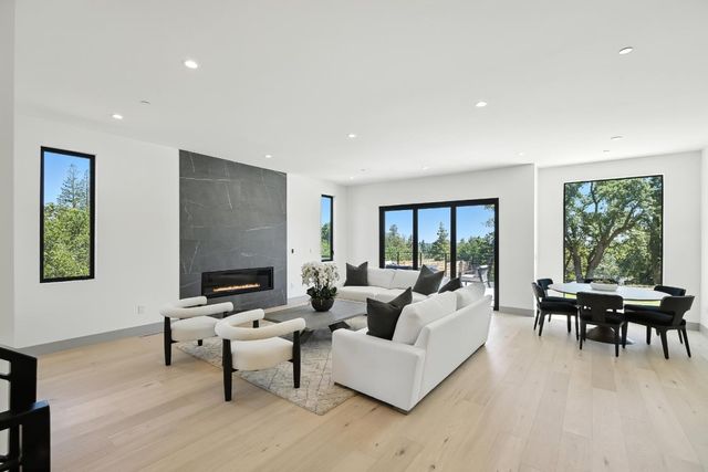 $7,988,000 | 1127 Hillslope Place, Los Altos, CA 94024