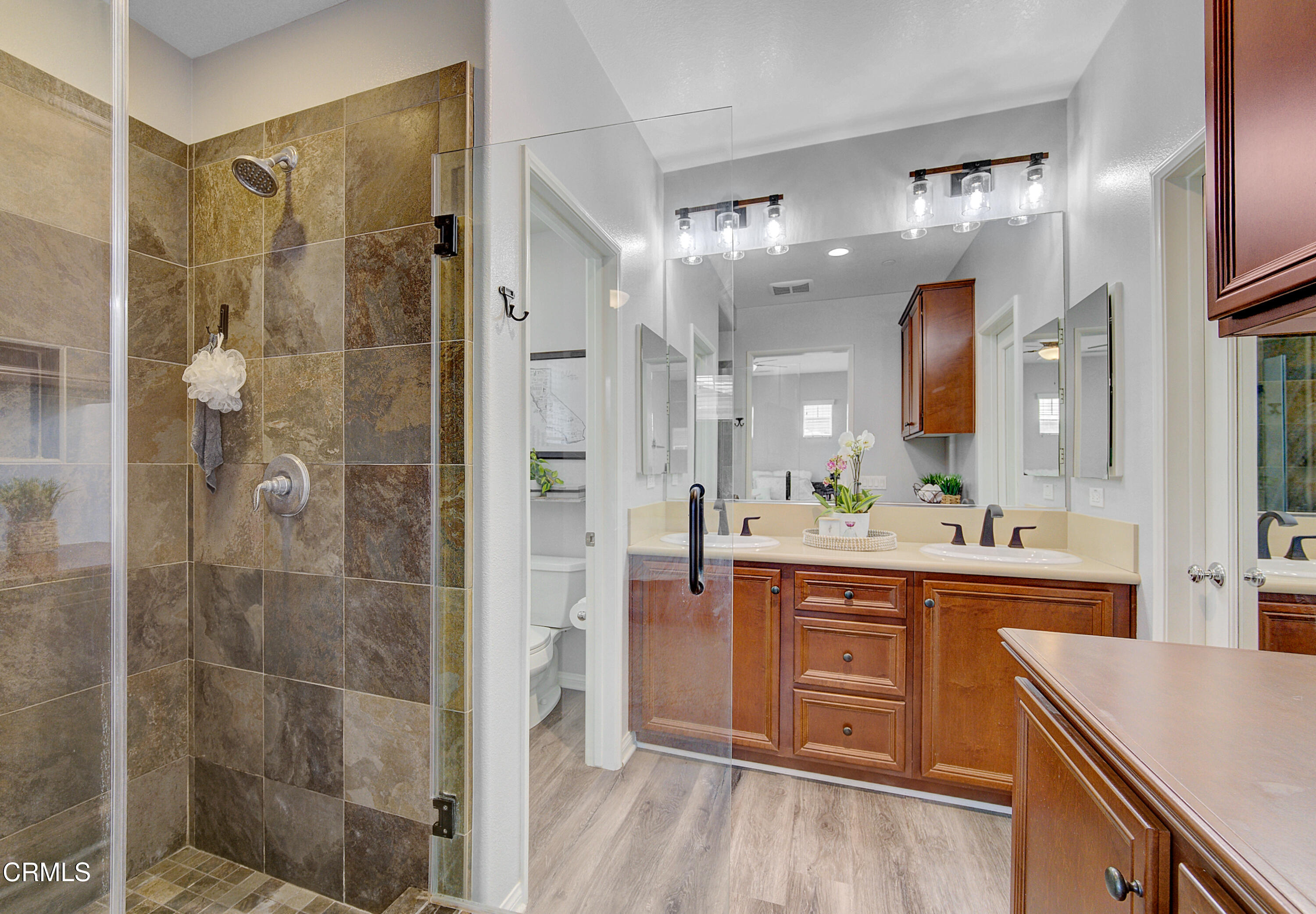 3233 Moss Landing Boulevard Oxnard, CA 93036 - Photo 20 of 57 Primary Bath