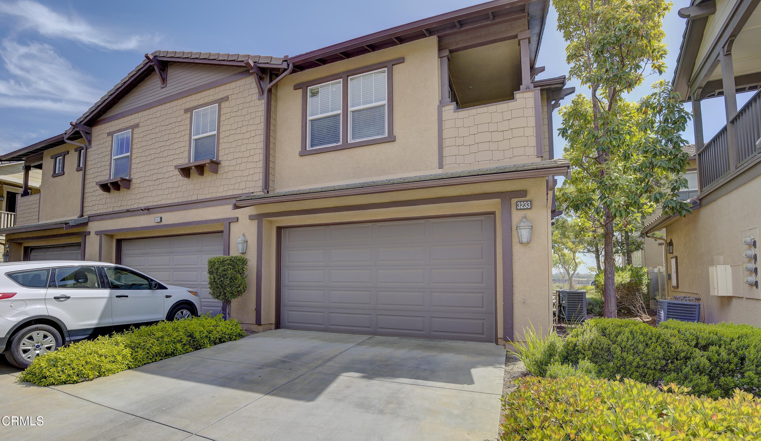 3233 Moss Landing Boulevard Oxnard, CA 93036 - Photo 24 of 57 Attached 2 car garage