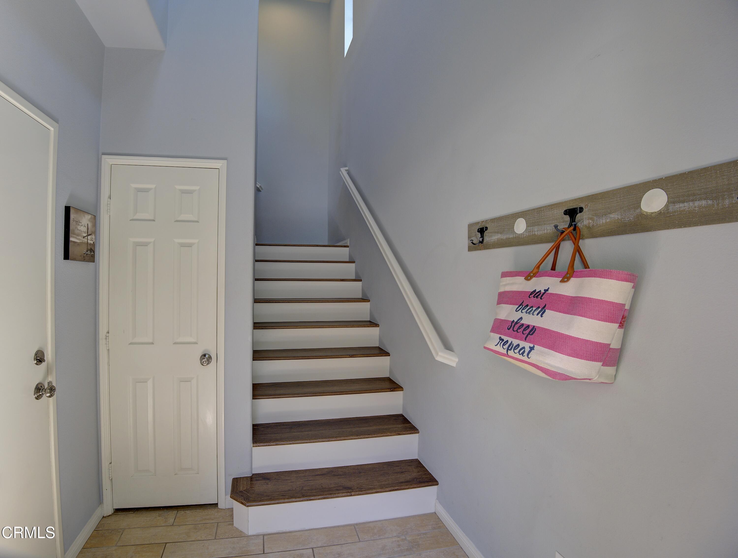 3233 Moss Landing Boulevard Oxnard, CA 93036 - Photo 28 of 57 Direct access to garage