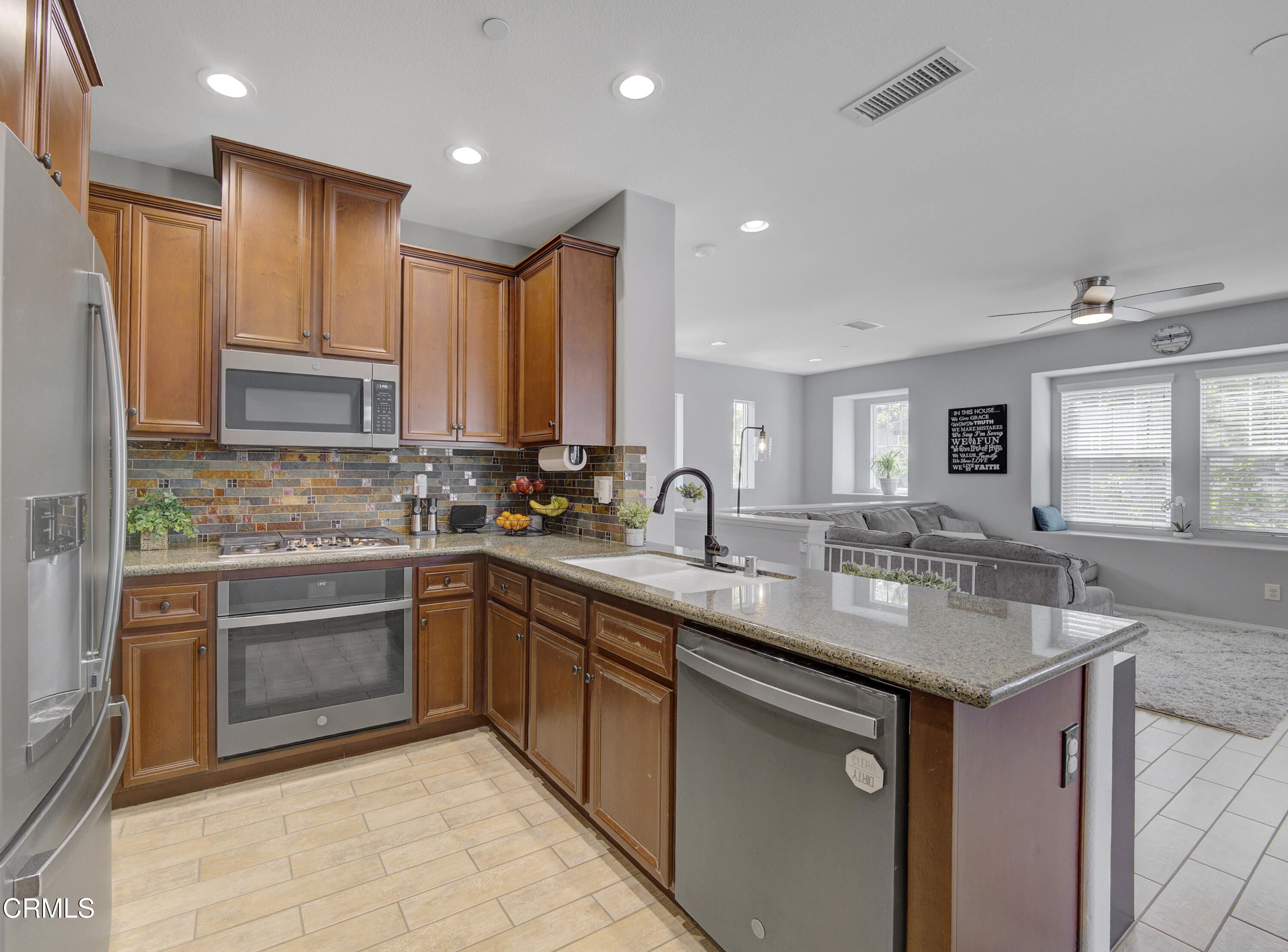 3233 Moss Landing Boulevard Oxnard, CA 93036 - Photo 10 of 57 .