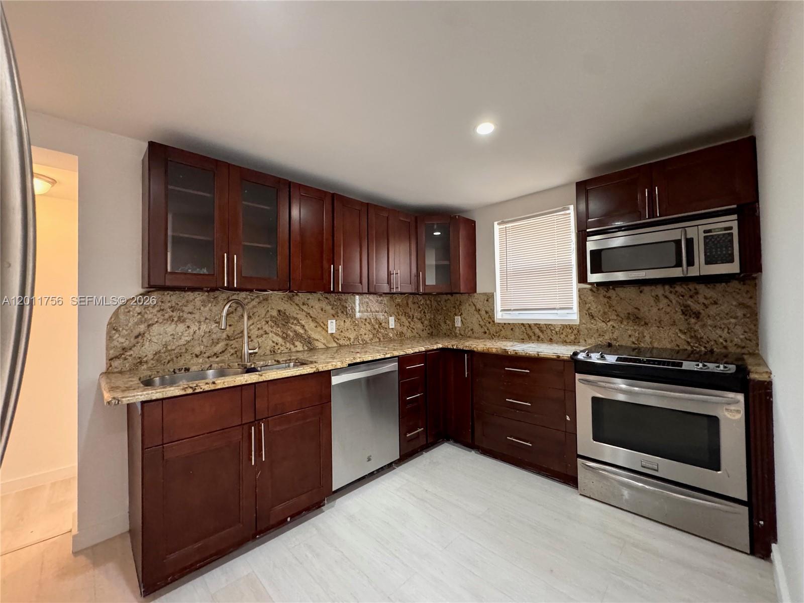 5800 Taylor Street, Unit 2 Hollywood, FL 33021 - Photo 10 of 24
