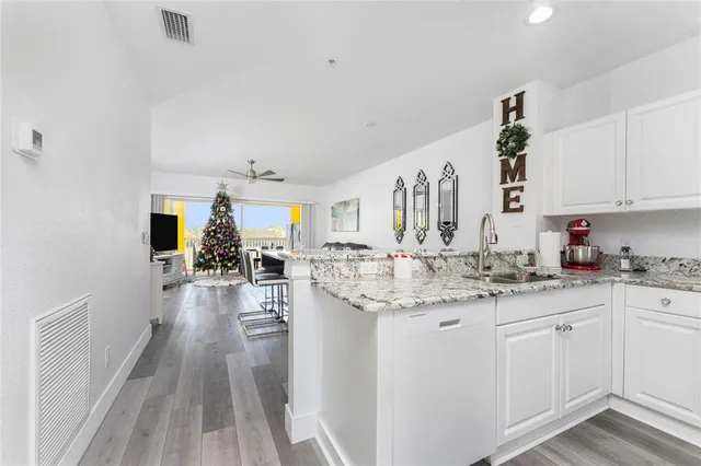 $159,000 | 2140 Heron Lake Drive, Unit 302, Punta Gorda, FL 33983