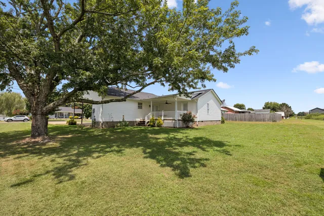 $299,000 | 685 Edgefield Drive, Hohenwald, TN 38462