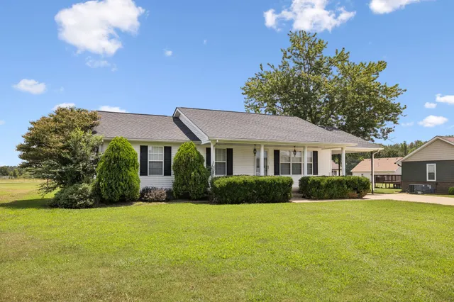 $299,000 | 685 Edgefield Drive, Hohenwald, TN 38462