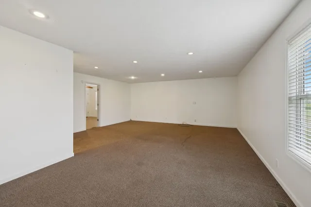 $299,000 | 685 Edgefield Drive, Hohenwald, TN 38462