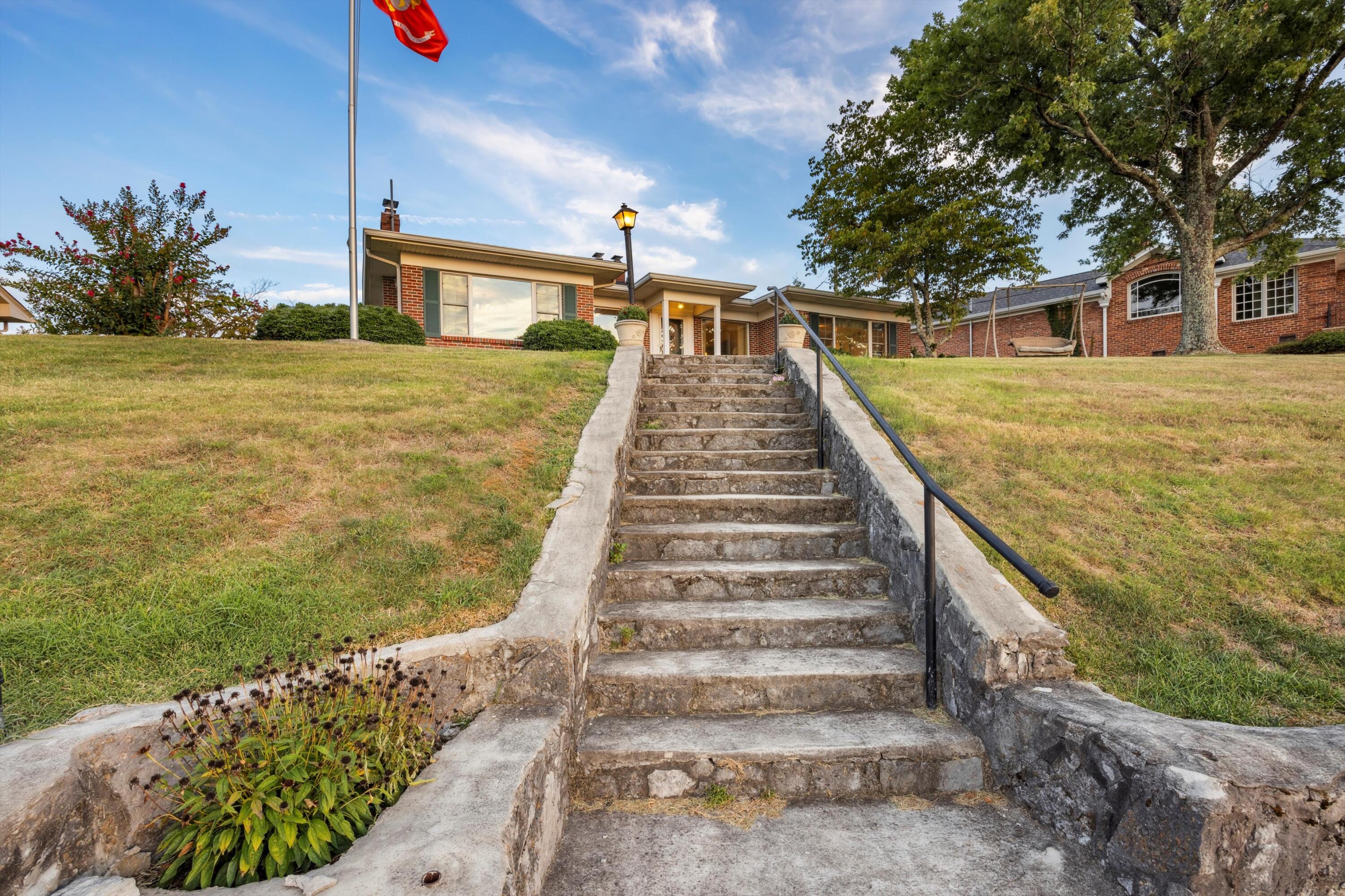 314 North Crest Road Chattanooga, TN 37404 - Photo 14 of 63 05-2M6A1800