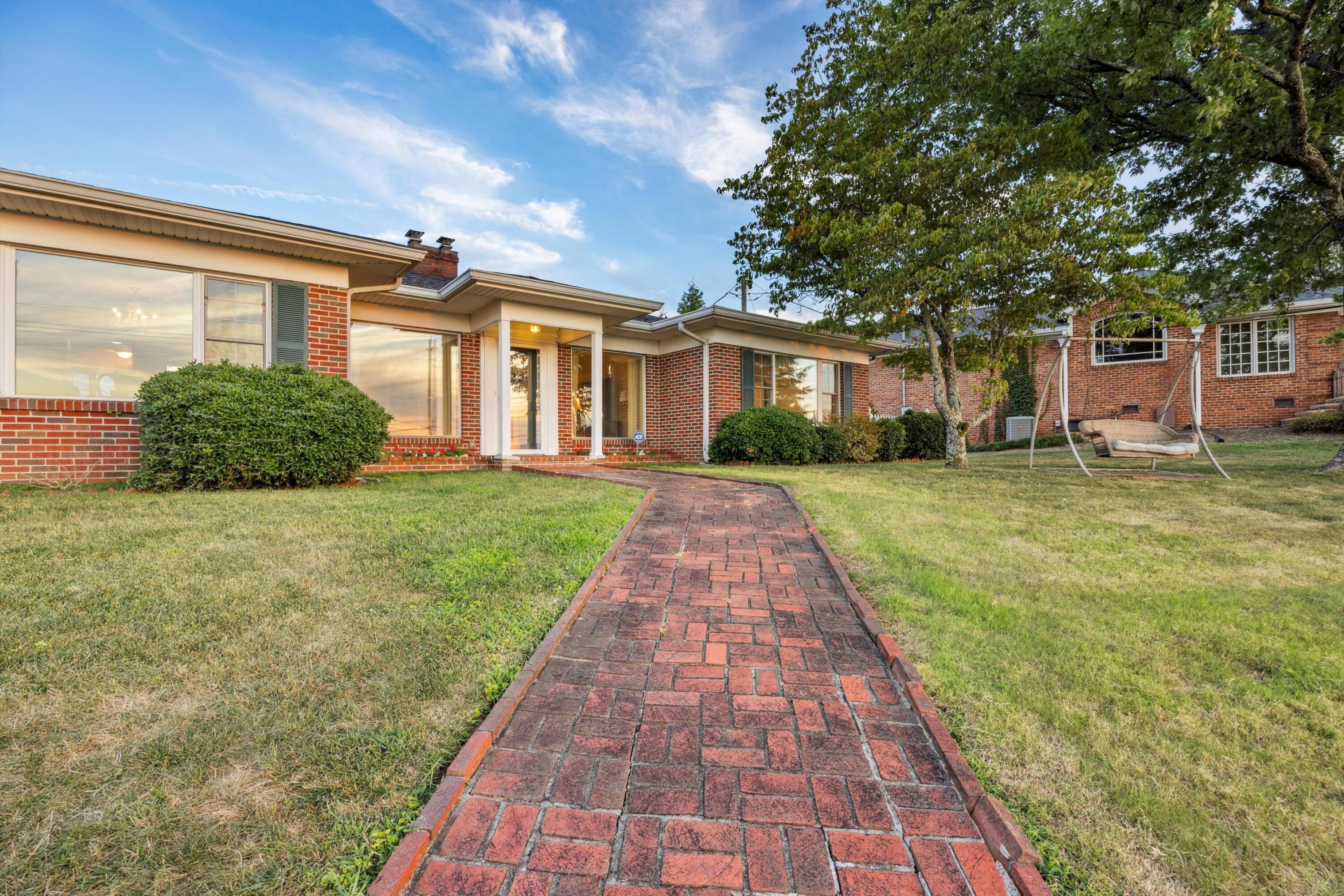 314 North Crest Road Chattanooga, TN 37404 - Photo 15 of 63 06-2M6A1803