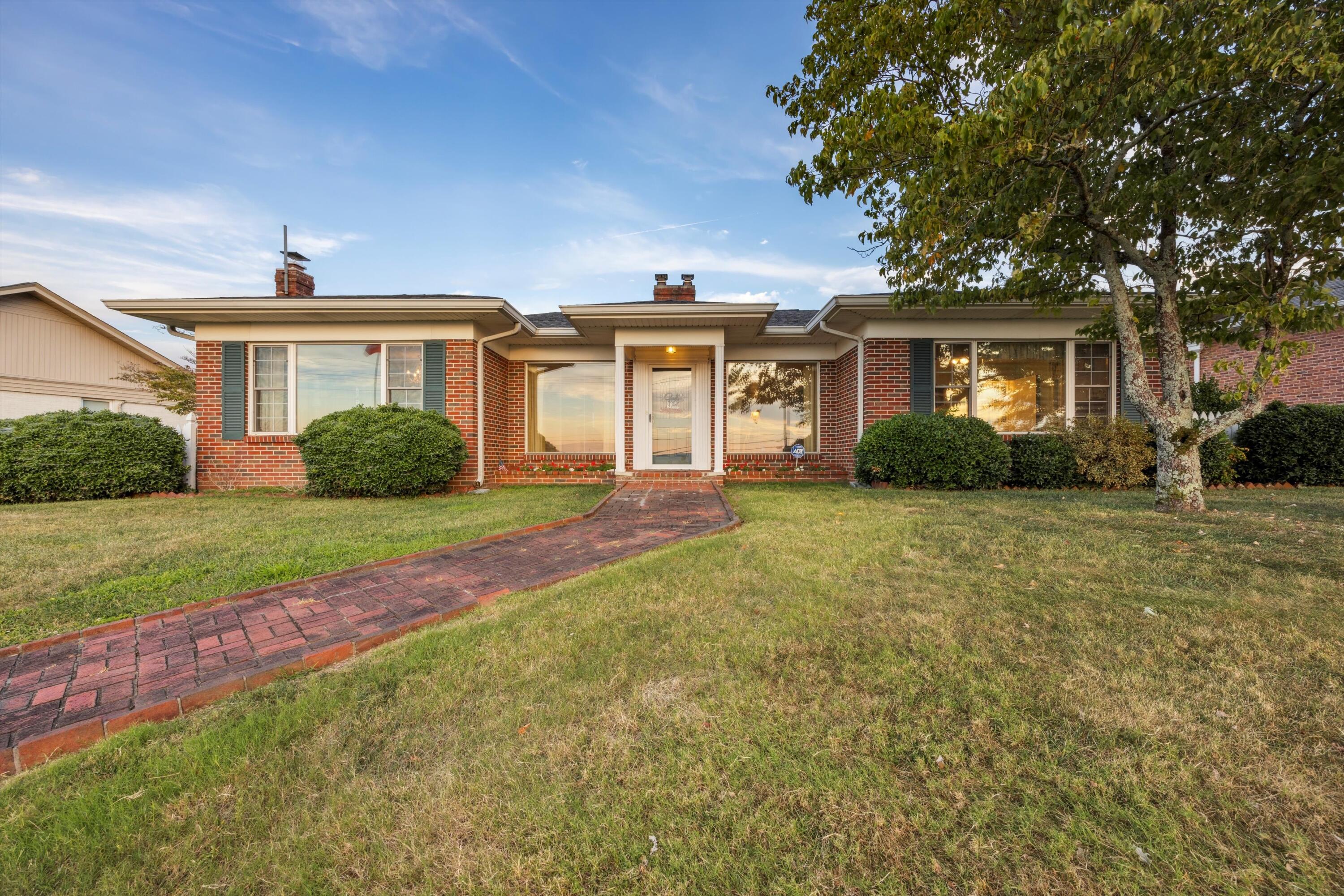 314 North Crest Road Chattanooga, TN 37404 - Photo 51 of 63 01-2M6A1770