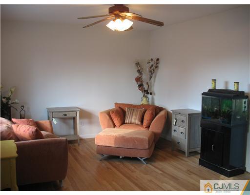 49 Arden Road Old Bridge, NJ 08857 - Photo 4 of 15 Gallery Image 4