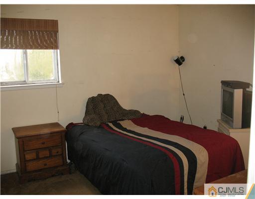 49 Arden Road Old Bridge, NJ 08857 - Photo 9 of 15 Gallery Image 9