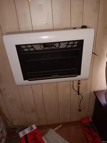 $89,000 | 104 Indiana Street, Holland, IN 47541