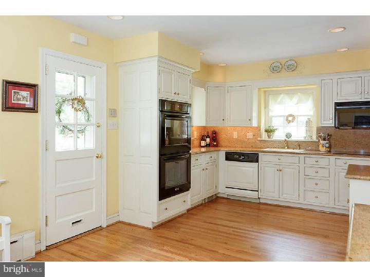 111 Upland Way Haddonfield, NJ 08033 - Photo 15 of 25