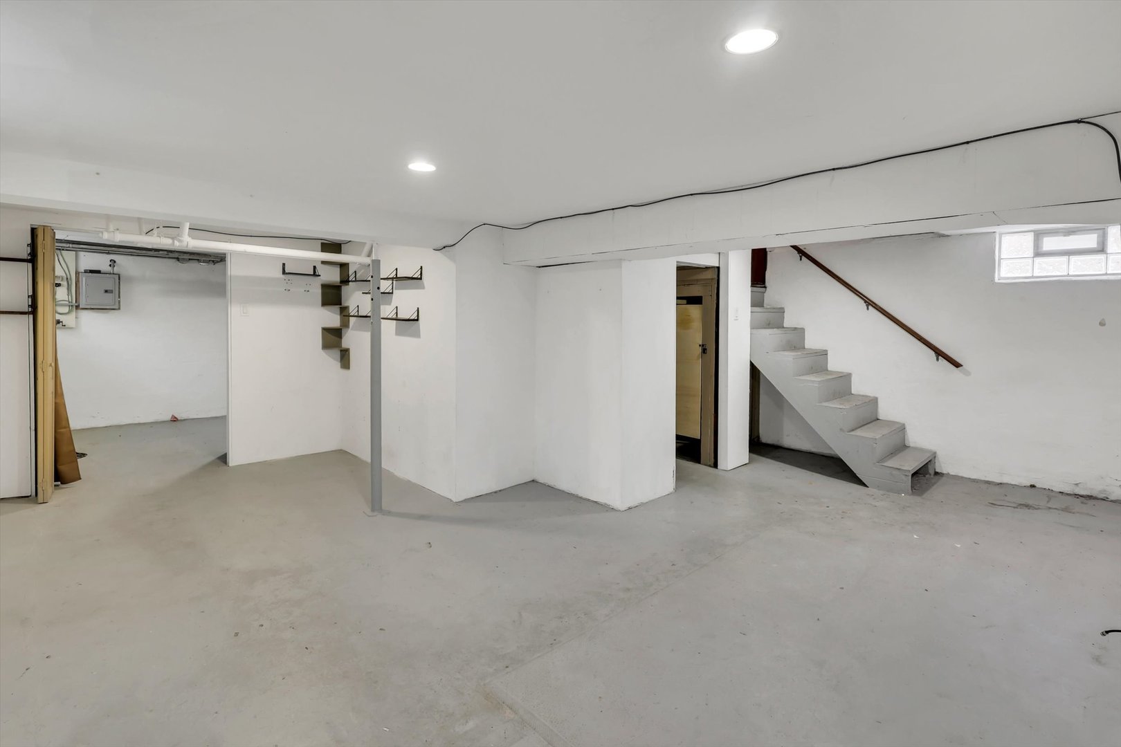 4038 Grove Avenue Brookfield, IL 60513 - Photo 35 of 45 a view of empty room