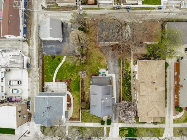 $365,000 | 4038 Grove Avenue, Brookfield, IL 60513