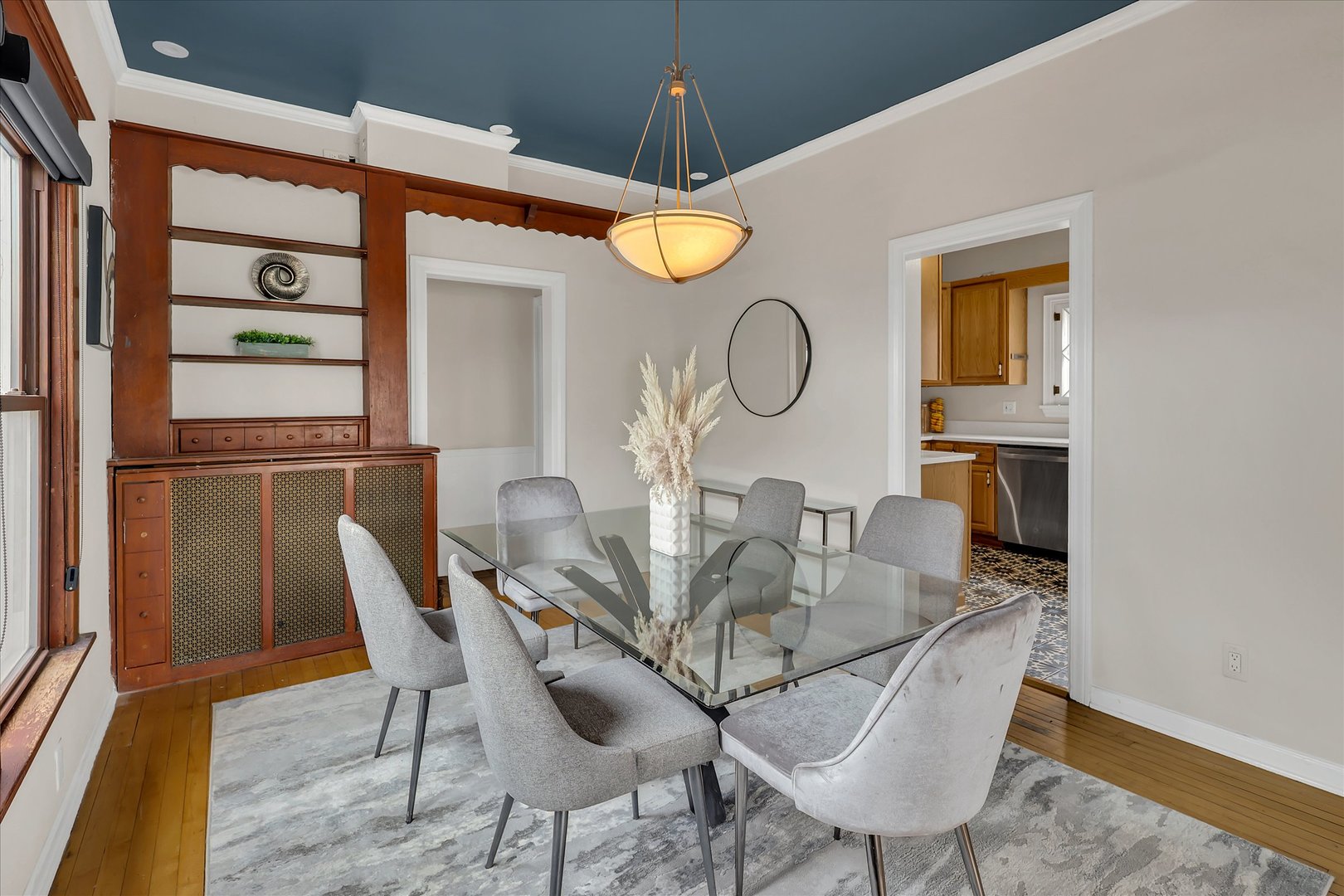 4038 Grove Avenue Brookfield, IL 60513 - Photo 10 of 45 a dining room with furniture and window