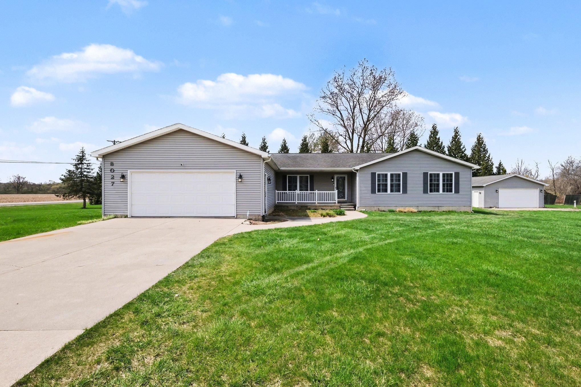 8027 North Webster Road Mount Morris, MI 48458 - Photo 2 of 57